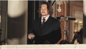 ヴェネチアでアンジェリーナ・ジョリーとの共演作『The Tourist』を撮影中のジョニー・デップ　-(C) AFLO