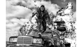 『マッドマックス 怒りのデス・ロード ＜ブラック＆クローム＞エディション』（C）2015 VILLAGE ROADSHOW FILMS (BVI) LIMITED （C）2016 WARNER BROS. ENT. ALL RIGHTS RESERVED