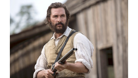 『ニュートン・ナイト／自由の旗をかかげた男』（C）2016 STX Financing, LLC. All Rights Reserved.