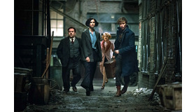 『ファンタスティック・ビーストと魔法使いの旅』(C) 2016 Warner Bros. Ent.  All Rights Reserved.Harry Potter and Fantastic Beasts Publishing Rights (C) JKR.