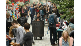 『スキップ・トレース』（C）2015 TALENT INTERNATIONAL FILM CO., LTD. & DASYMENTERTAINMENT, LLC ALL RIGHTS RESERVED