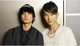 『ケンタとジュンとカヨちゃんの国』　松田翔太×高良健吾　photo：Yoshio Kumagai