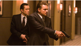 『インセプション』 -(C) 2010 Warner Bros. Ent. All Rights Reserved