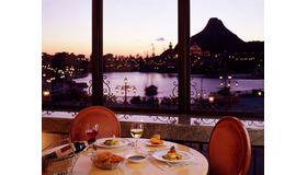 「ベッラヴィスタ・ラウンジ（イタリア料理）」