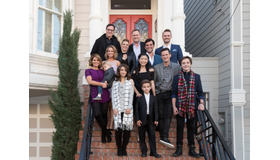 「フラーハウス」