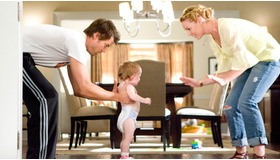 『かぞくはじめました』 -(C) 2010 VILLAGE ROADSHOW FILMS (BVI) LIMITED