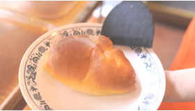 一度食べたら忘れられない！ 行列必至の絶品クリームパン