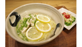 代官山 FLUX CAFE（フラックス カフェ）＿レモン風味の鶏ラーメン