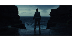 『スター・ウォーズ／最後のジェダイ』（C）2017 Lucasfilm Ltd. All Rights Reserved.