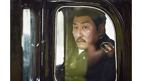 『密偵』 （C）2016 Warner Bros. Ent. All Rights Reserved