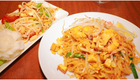 日本では珍しいタイワインも！ 本場の味を満喫できる人気のタイ料理店へ