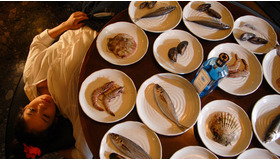 『飯と乙女』 -(C) 9miles, inc.