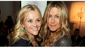ジェニファー・アニストン＆リース・ウィザースプーン-(C)Getty Images