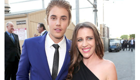 ジャスティン・ビーバー＆母パティ・マレット-(C) Getty Images