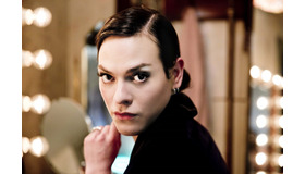 『ナチュラルウーマン』　(C)2017 ASESORIAS Y PRODUCCIONES FABULA LIMITADA; PARTICIPANT PANAMERICA, LCC; KOMPLIZEN FILM GMBH; SETEMBRO CINE, SLU; AND LELIO Y MAZA LIMITADA