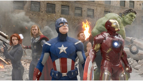 『アベンジャーズ』よりTM & (C) 2012 Marvel