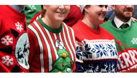 アグリーセーター祭り-(C)Getty Images