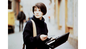 『トリコロール／青の愛』-(C) APOLLO