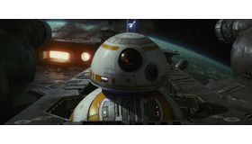 『スター・ウォーズ／最後のジェダイ』（C）2017 Lucasfilm Ltd. All Rights Reserved.