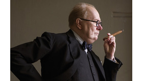 『ウィンストン・チャーチル／ヒトラーから世界を救った男』（C）2017 Focus Features LLC. All Rights Reserved.