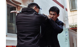 『コンフィデンシャル／共助』(C)2017 CJE&M CORPORATION, ALL RIGHTS RESERVED