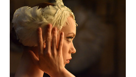 『ボリショイ・バレエ 2人のスワン』 -(C) Valery Todorovsky Production Company