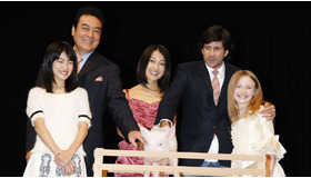 ダコタ・ファニング＆福田麻由子、日米キャストツーショット『シャーロットのおくりもの』ジャパン・プレミア