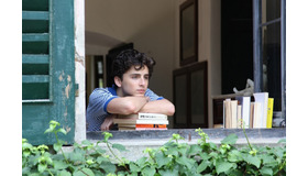 『君の名前で僕を呼んで』　（C）Frenesy, La Cinefacture