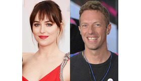 ダコタ・ジョンソン＆クリス・マーティン (C) Getty Images