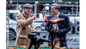 『嘘はフィクサーのはじまり』(C) 2017 Oppenheimer Strategies, LLC. All Rights Reserved.