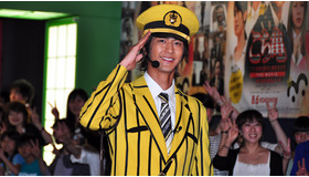 『こちら葛飾区亀有公園前派出所 THE MOVIE 勝どき橋を封鎖せよ！』観客とフォトセッション