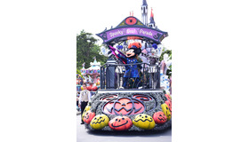 「スプーキー“Boo!”パレード」東京ディズニーランド