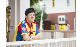 カリスマ上司・小塚／『オズランド』（C）小森陽一／集英社（C）2018 映画「オズランド」製作委員会