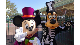 毎年恒例の秋のイベント「ハロウィーン・タイム」☆ As to Disney artwork, logos and properties： (C) Disney