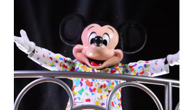 取材協力：香港ディズニーランド・リゾート As to Disney artwork, logos and properties： (C) Disney