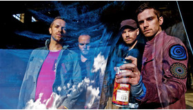 「コールドプレイ」 -(C) Sarah Lee / eyevine.