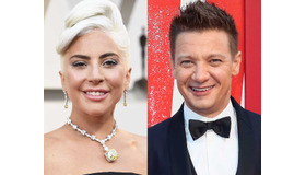 レディー・ガガ＆ジェレミー・レナー-(C)Getty Images