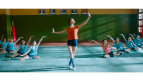 『芳華-Youth-』　（C）2017 Zhejiang Dongyang Mayla Media Co., Ltd Huayi Brothers Pictures Limited IQiyi Motion Pictures(Beijing) Co., Ltd Beijing Sparkle Roll Media Corporation Beijing Jingxi Culture&Tourism Co., Ltd All rights reserved