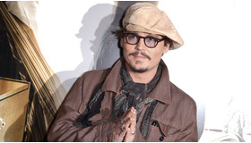 パリで行われた『The Rum Diary』のプレミアに参加したジョニー・デップ　-(C) KCS/AFLO