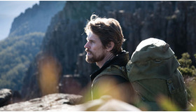 『ハンター』 -(C) 2011 Porchlight Films Pty Limited， Screen Australia， Screen NSW， Tasmania Development and Resources and Nude Run Pty Limited．