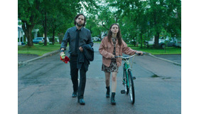 『さよなら、退屈なレオニー』　(C) CORPORATION ACPAV INC. 2018