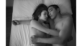 『火口のふたり』野村佐紀子撮影スチール　（C）2019「火口のふたり」製作委員会