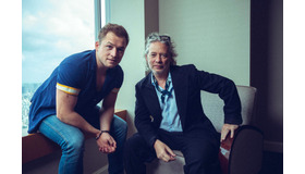 タロン・エジャトン＆デクスターフレッチャー監督／photo：You Ishii