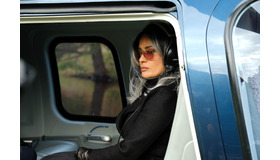 サルマ・ハエック『ハミングバード・プロジェクト 0.001秒の男たち』　（C）2018 Earthlings Productions Inc./Belga Productions