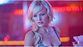 『キリング・ショット』　-(C) 2011 CATCH44 AP LLC ALL RIGHTS RESERVED.