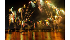 過去・現在、そして未来へ。期間限定の新花火「エプコット・フォーエバー」As to Disney artwork, logos and properties： (C) Disney