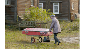 『私のちいさなお葬式』（C）OOO≪KinoKlaster≫,2017r.