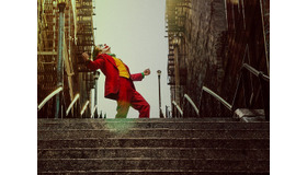 『ジョーカー』　TM & （c） DC. Joker （c） 2019 Warner Bros. Entertainment Inc., Village Roadshow Films (BVI) Limited and BRON Creative USA, Corp. All rights reserved.