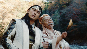 「au三太郎シリーズ」の新CM「みんな自由だ」篇