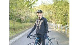 永瀬廉メイキング写真（自転車練習時）『弱虫ペダル』（C）2020「弱虫ペダル」製作委員会　（C)渡辺航（秋田書店）2008